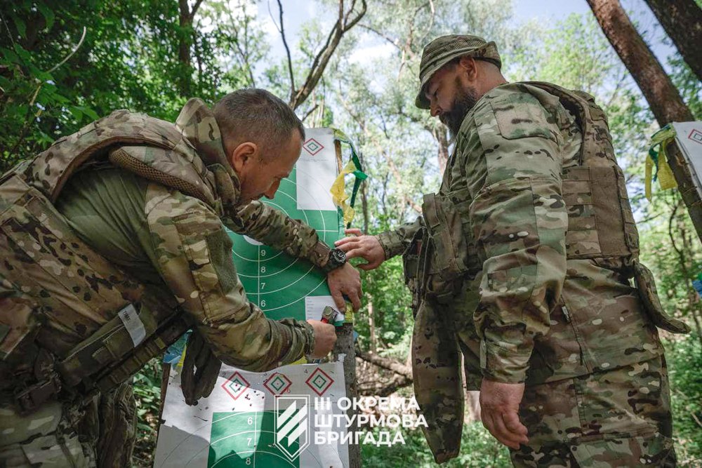 Вогнева підготовка і заняття з такмеду з бійцями другої роти протитанкового бату Третьої окремої штурмової бригади. 