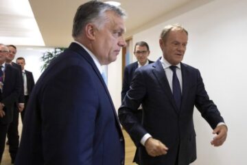 Bloomberg: Угорщина намагається вирішити суперечку щодо “Лукойла” до вересня, аби уникнути дефіциту палива