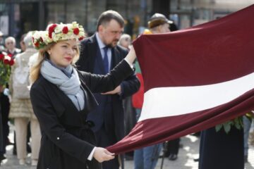 У двох депутатів у Латвії можуть вимагати підтвердити знання латиської мови