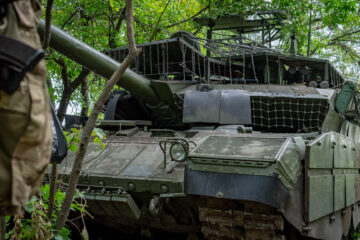 На Покровському напрямку ворог посилив наступи бронетехнікою, але не може втримати позиції