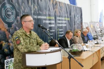 Розмінування під загрозою: нові обстріли рф забруднюють очищені території