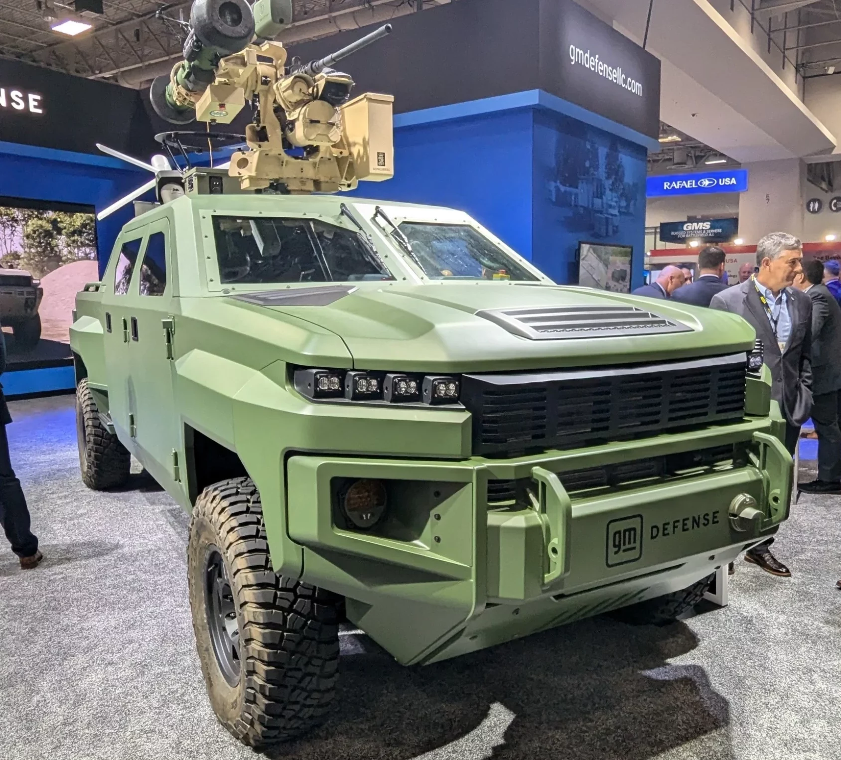 AUSA 2024: GM Defense презентує гібридну машину Next Gen. Фото: P Felstead.