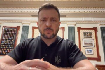 ​Зеленський порівняв розмови про вступ України до НАТО з дискусіями щодо надання Patriot та F-16