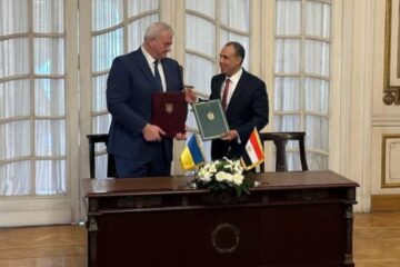 Сибіга презентував у Каїрі дорожню карту розвитку відносин України та Єгипту