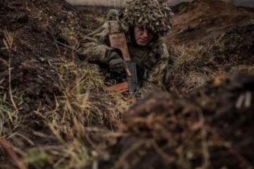 Генштаб: ворог зосередив усі наявні сили на Покровському та Курахівському напрямках. Тривають бої