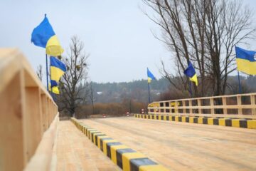 На Київщині відкрили рух мостом через Тетерів