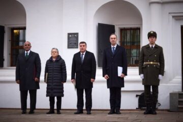 Зеленський прийняв вірчі грамоти від послів чотирьох країн