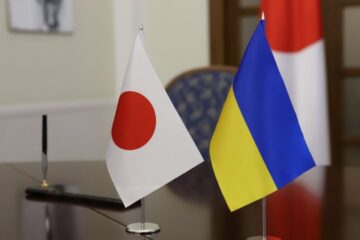 До Києва приїхав міністр закордонних справ Японії