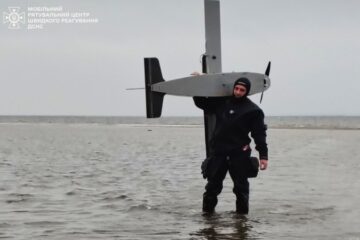 З Київського водосховища вилучили залишки дрона, які знайшов чоловік під час прогулянки