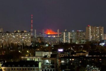 У Краснодарі велика пожежа: місцеві писали про вибухи