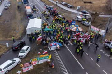 Польські фермери погрожують протестами вздовж всього східного кордону у разі невиконання їхніх вимог