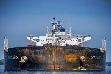 Британія запровадила найбільший пакет санкцій проти тіньового флоту РФ