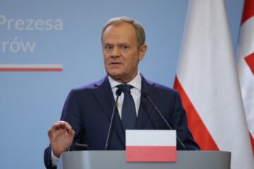 Туск: “Європі не треба любити Україну, щоб і надалі їй допомагати, достатньо холодного інтересу”