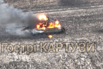 Згоріли танки, згорів і «Тайфун» — колона знищеної російської техніки під Селидовим