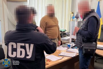 По $4 тисячі з ухилянта — на Закарпатті викрили очільника райТЦК та замкомбрига тероборони