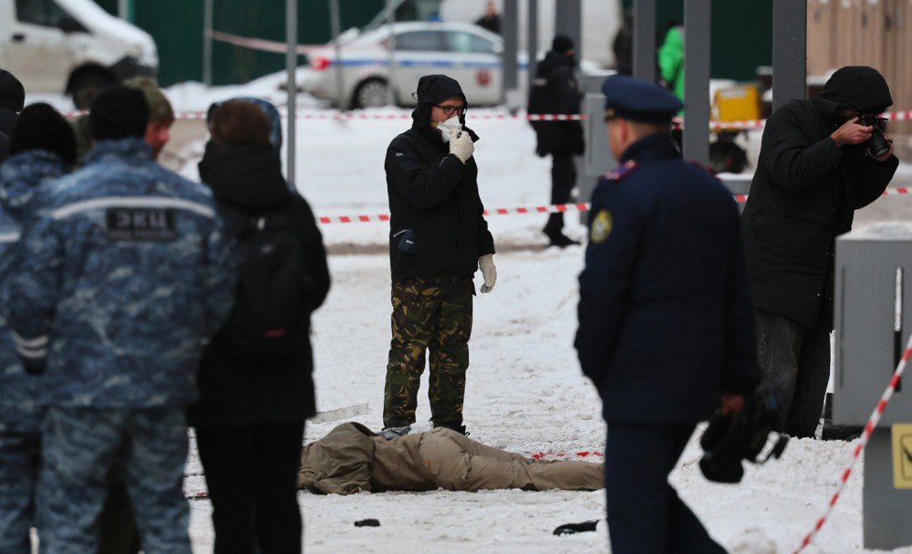 17 грудня в Москві внаслідок вибуху загинув начальник Військ радіаційного, хімічного та біологічного захисту ЗС РФ, генерал-лейтенант Ігор Кирилов, який наказував застосовувати хімічну зброю проти ЗСУ.