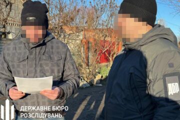 ДБР затримало колаборанта, який під час окупації Херсона “охороняв” українських патріотів