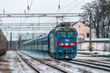 Укрзалізниця запускає додаткові 52 вагони до потягів у передноворічний період