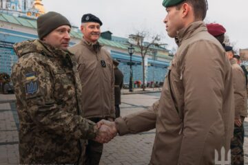 Делегація ЗС Франції обмінялася досвідом з українськими військовими під час візиту до України