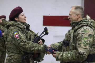 Олександр Сирський нагородив військових, які воюють на Курщині