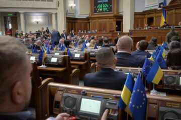 ВР підтримала законопроєкт про сприяння розвитку волонтерства у закладах освіти