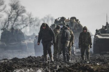 Politico: Росія відбирає в іноземних найманців усі документи і змушує воювати до кінця замість контракту на рік