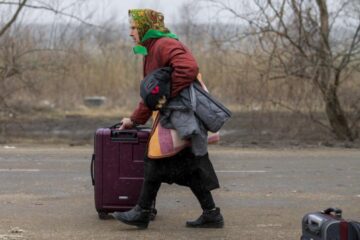 Перепони в отриманні пенсій громадянами, які виїхали за кордон: як захистити їхні права?