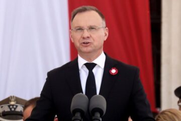 Президент Польщі вважає, що Захід повинен “змусити Путіна благати про мирні переговори”