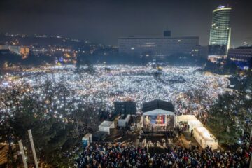 У Словаччині десятки тисяч людей вийшли на протест з вимогою відставки прем’єра Фіцо