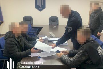 Допустив нараховування доплат військовим, які не брали участі в бойових діях: підозрюють начальника штабу