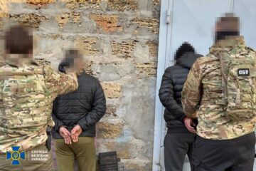 Вивозили зброю із зони бойових дій: на Київщині викрили чорних торгівців