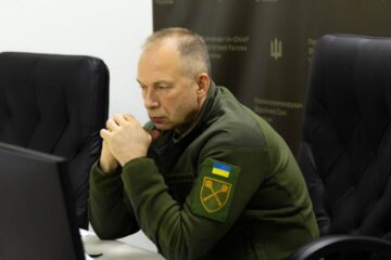 Олександр Сирський прокоментував переведення фахівців Повітряних Сил в інші роди та види ЗСУ