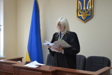 Вища рада правосуддя звільнила суддю ОАСК Літвінову. Раніше журналісти виявили у неї російське громадянство