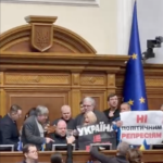 Зеленський підписав указ про санкції проти Порошенка, Коломойського та Медведчука