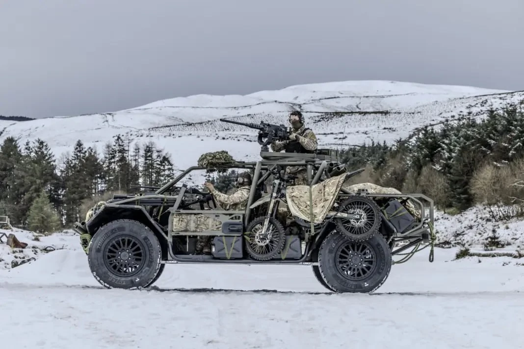 Гібридний тактичний автомобіль Fering Pioneer X пропонує значні переваги для військових операцій, включаючи великий робочий діапазон. Фото: Fering