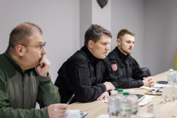 Україна запропонувала Франції використовувати доходи від заморожених активів РФ на виробництво зброї