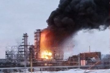 Сили оборони України уразили два великих нафтопереробних заводи в Росії