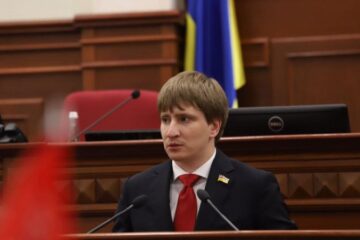 ​Справа Комарницького: Секретар Київської міськради Бондаренко написав заяву про тимчасове відсторонення