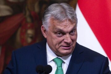 Партія Орбана подала до парламенту законопроєкт, який забороняє ЛГБТ-прайд у Будапешті