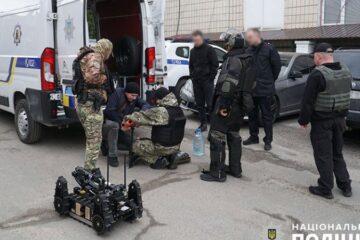 У Тернополі 14-річна школярка намагалася влаштувати теракт біля відділку поліції