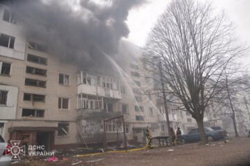 У Сумах вдалося загасити всі осередки займання після ракетного удару РФ