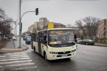 Петиція про безготівкову оплату проїзду в маршрутках знову набрала підписи