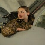 «Мій дідусь був авіатехніком і я стала» — Ольга опікується електронікою на винищувачах