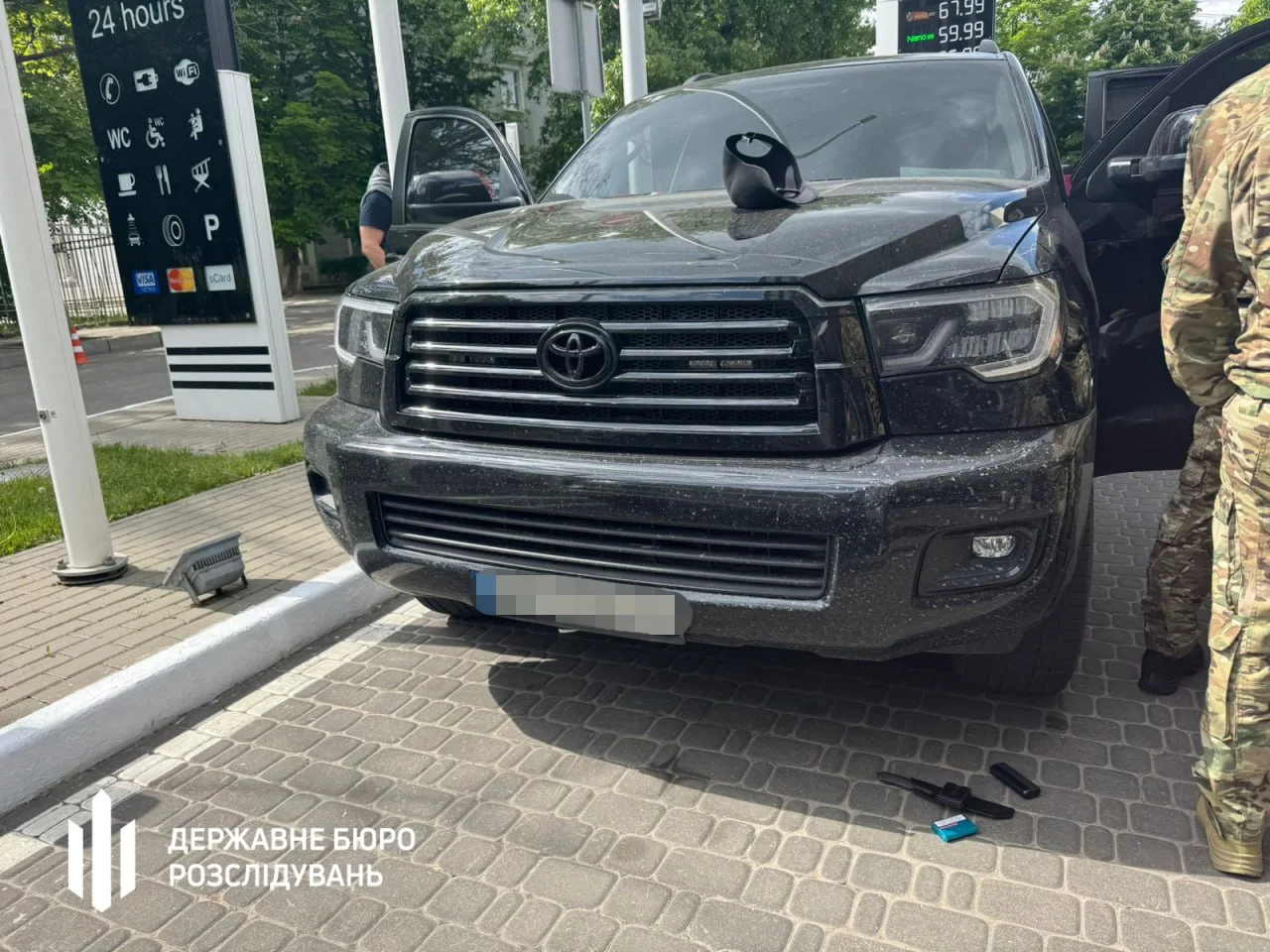 ДБР затримало військового та його спільника за організацію переправлення ухилянтів за $50 000