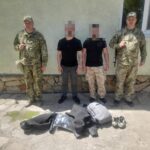 Велосипедисти в гідрокостюмах: затримано двох порушників кордону, які три доби їхали до Молдови