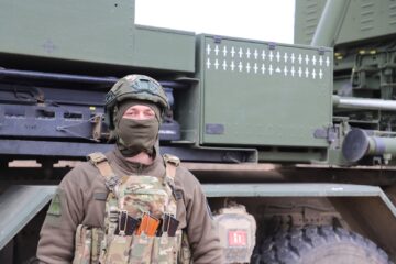 «Після кожного збиття — малюнок на борту»: традиція екіпажу IRIS-T, який збиває ворожі ракети зі 100-відсотковою точністю