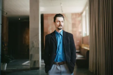 «Машина для трансляції снів». Слухайте новий альбом «Паліндрома» з фітами із Соловій і Курганом