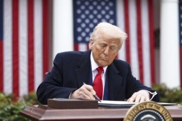 ЗМІ: Трамп схвалив продаж зброї Україні на 50 млн доларів