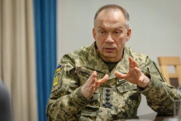 Сирський: у квітні оборонці відновили 115 позицій, а в РФ уразили 62 цілі