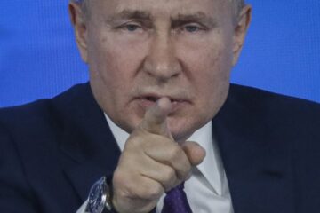 Журналісти з’ясували, як російське ГРУ замовляє підпали та вибухи в Європі